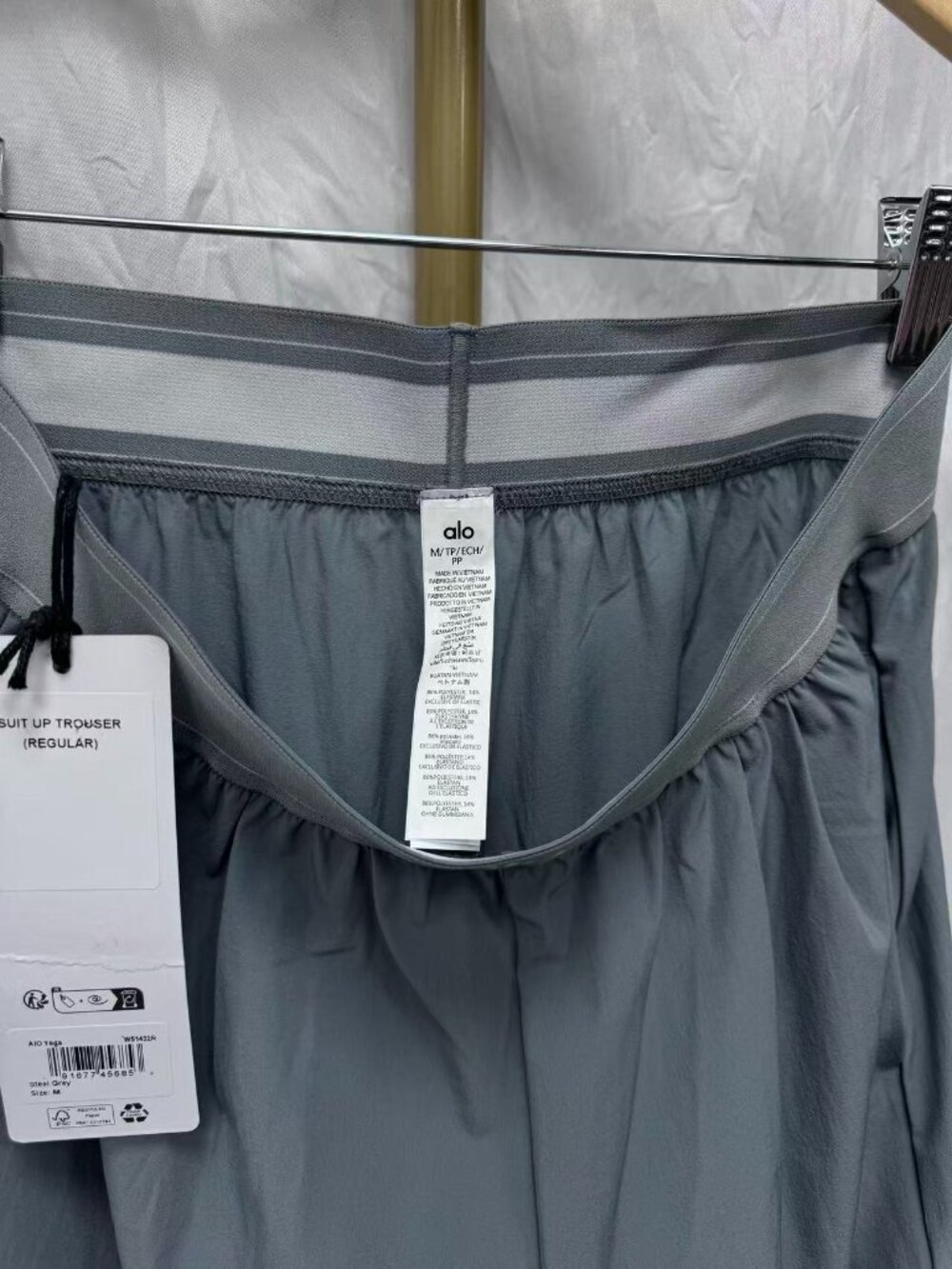 NWT 🧐 Alo Yoga High Rise Wide Leg Suit Up Pant💕 Steel Grey  - (30" inseam) - Picture 4 of 9